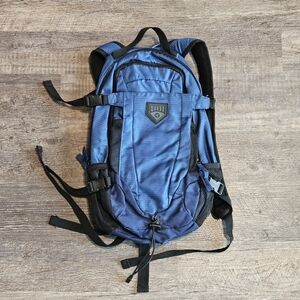 QUEST 2L Hydration Pack Bag Outdoor...NEW